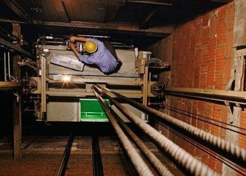 電梯電氣故障維修常識(shí)