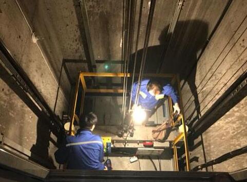 電梯各部件保養(yǎng)的注意事項(xiàng)